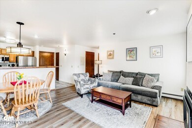 04-Living Room_ELI08079
