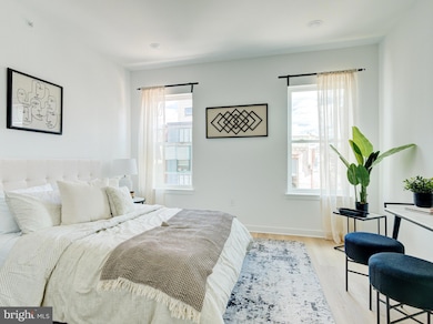 1327 S Dover St, Philadelphia, PA 19146 - photo 2