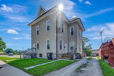 310 E 2nd St, Waterloo, IA 50703 - photo 2