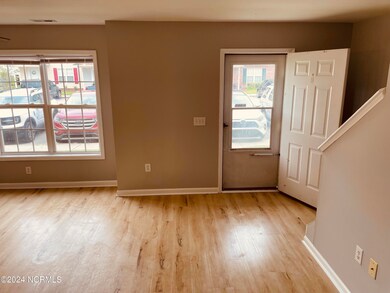 LIVINGROOM VIEW 4