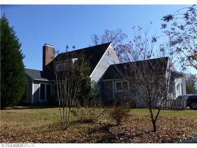 747 Fesmire St, Asheboro, NC 27205 - photo 2