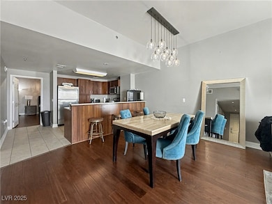 The Ogden unit 807, Las Vegas, NV 89101 - photo 3