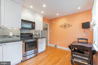 95 Glen Cir, Broomall, PA 19008 - photo 7