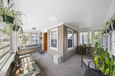 34 Monroe Ave, Worcester, MA 01602 - photo 3