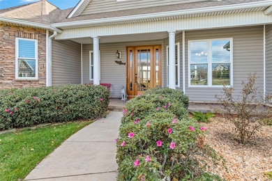 5828 Jordan Gate Dr, East Bend, NC 27018 - photo 4