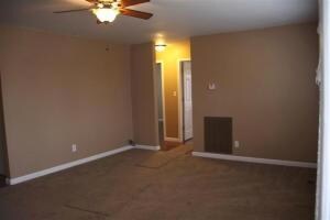 Int-Living Room (2)