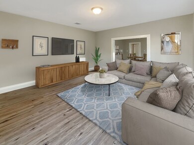 709 W Cleveland St, Alvin, TX 77511 - photo 2