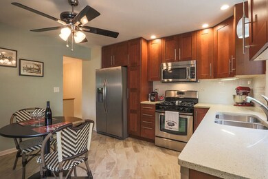 2230 Woodland Cir, Naperville, IL 60565 - photo 6