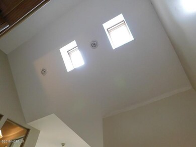 4801 Burning Tree  FOYER SKYLIGHTS