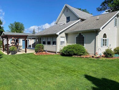 509 W Bridge St, Big Rapids, MI 49307 - photo 4