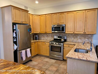 36 Mandy Ct, Staten Island, NY 10309 - photo 5