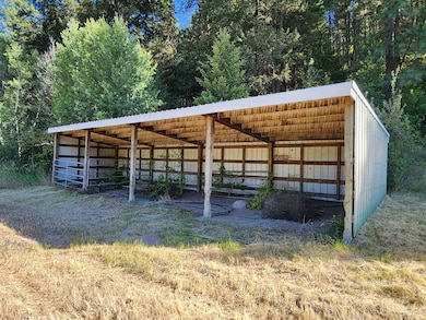 31300 Aspen Ln E, Davenport, WA 99122 - photo 6