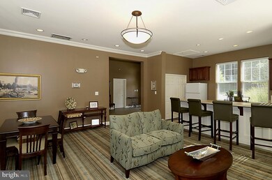 201 High Gables Dr unit 303, Gaithersburg, MD 20878 - photo 6