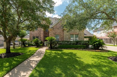 Beautiful 5/4/3 located in the Master Planned Community of Coles Crossing!