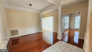 6333 Eagle Ridge Ln unit D, Alexandria, VA 22312 - photo 2