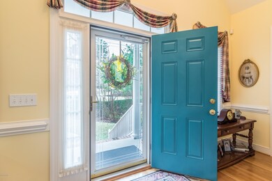 005 foyer