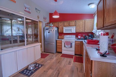 1268 Treehaven Ln, Columbus, OH 43204 - photo 7