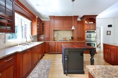 54 Clubhouse Dr, Hingham, MA 02043 - photo 2