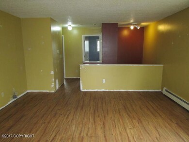 111-137727 Living Room Addtl Angle