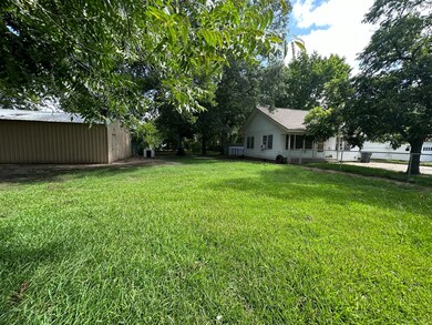 2509 1st St, Bay City, TX 77414 - photo 6