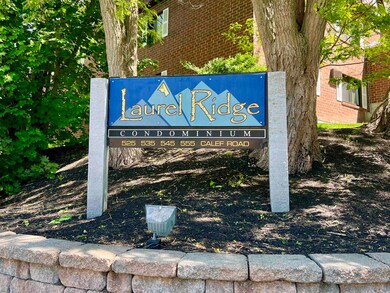 525 Calef Rd unit 1, Manchester, NH 03103 - photo 2