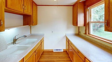7-web-or-mls-46-Crest-Ave-Kitchen 1