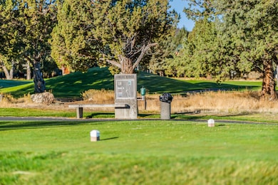 8685 Red Wing Ln, Redmond, OR 97756 - photo 5