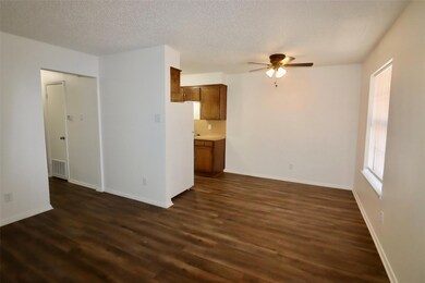511 W Oak St unit 12, Weatherford, TX 76086 - photo 4