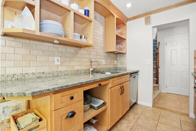 17 Le Grande Ave unit 9, Greenwich, CT 06830 - photo 7