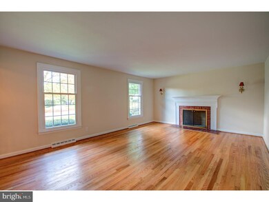 419 Foulkstone Rd, Wilmington, DE 19803 - photo 2