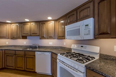 5 Sterling Hill Ln unit 511, Exeter, NH 03833 - photo 5