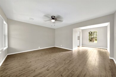 7337 Saint Louis St, Houston, TX 77028 - photo 3