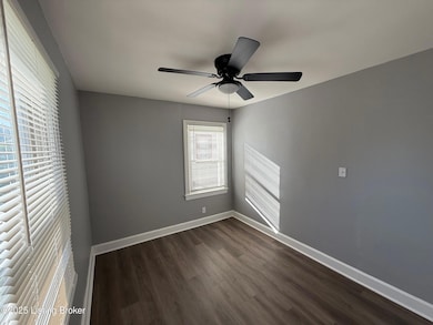 601 Compton St, Louisville, KY 40208 - photo 4