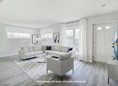 43 Seton Hall Dr, Newark, NJ 07103 - photo 4