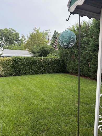 235 Jefferson Ave, Mineola, NY 11501 - photo 2