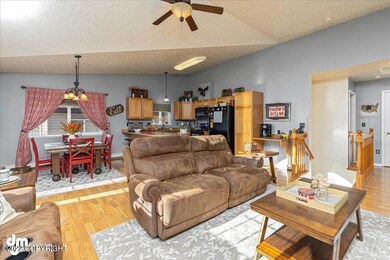07-Living Room 20220407-DW-1500