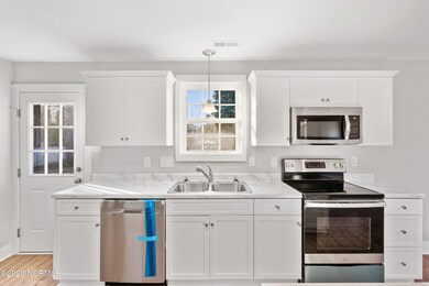 611 Aztee Rd, Jacksonville, NC 28540 - photo 2