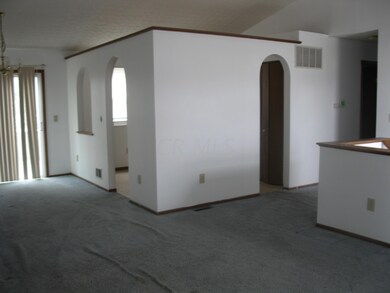 1400 Buffalo Creek Ct, Columbus, OH 43223 - photo 5