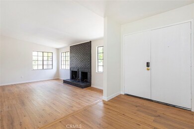 14921 Drell St, Sylmar, CA 91342 - photo 6