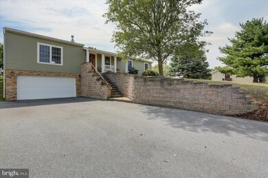 3926 Albert Ave, Greencastle, PA 17225 - photo 5