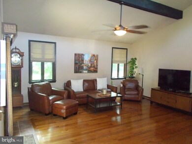 20623 Bluebird Ave, Hagerstown, MD 21742 - photo 4