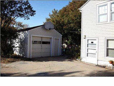1 car garage over sized.