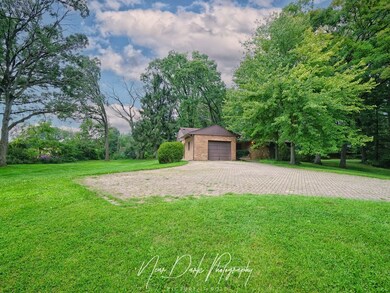 2217 Hawthorne Ln, Waukegan, IL 60087 - photo 3