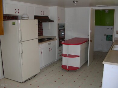 Kitchen 2