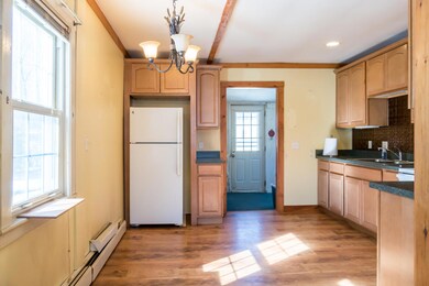 13-Kitchen (1 of 5)