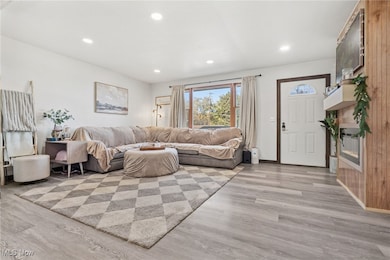 4230 Cloverhill St SW, Canton, OH 44706 - photo 6