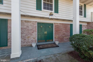 12832 Huntsman Way, Potomac, MD 20854 - photo 3