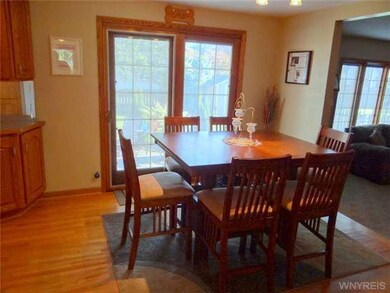 1017 Thomas Fox Dr E, North Tonawanda, NY 14120 - photo 7