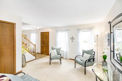 9605 Grist Mill Run, Olmsted Falls, OH 44138 - photo 4