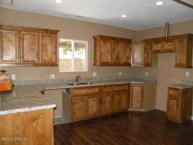 2212 N 23rd St, Phoenix, AZ 85006 - photo 6